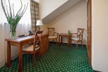 Фото номера Двухместный номер Делюкс с 1 кроватью Отель Hotel Ranczo Smyczyna г. Smyczyna 3